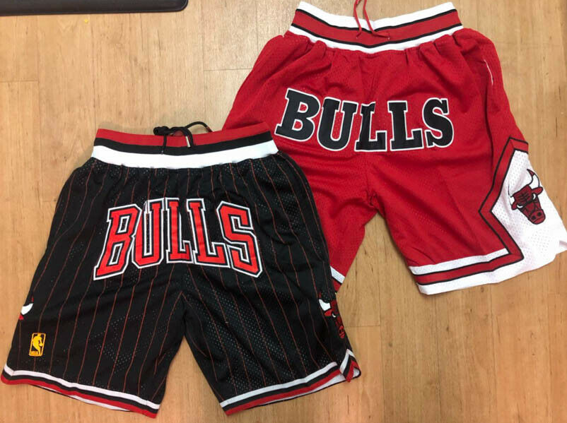 chicago bulls shorts with bulls on the front